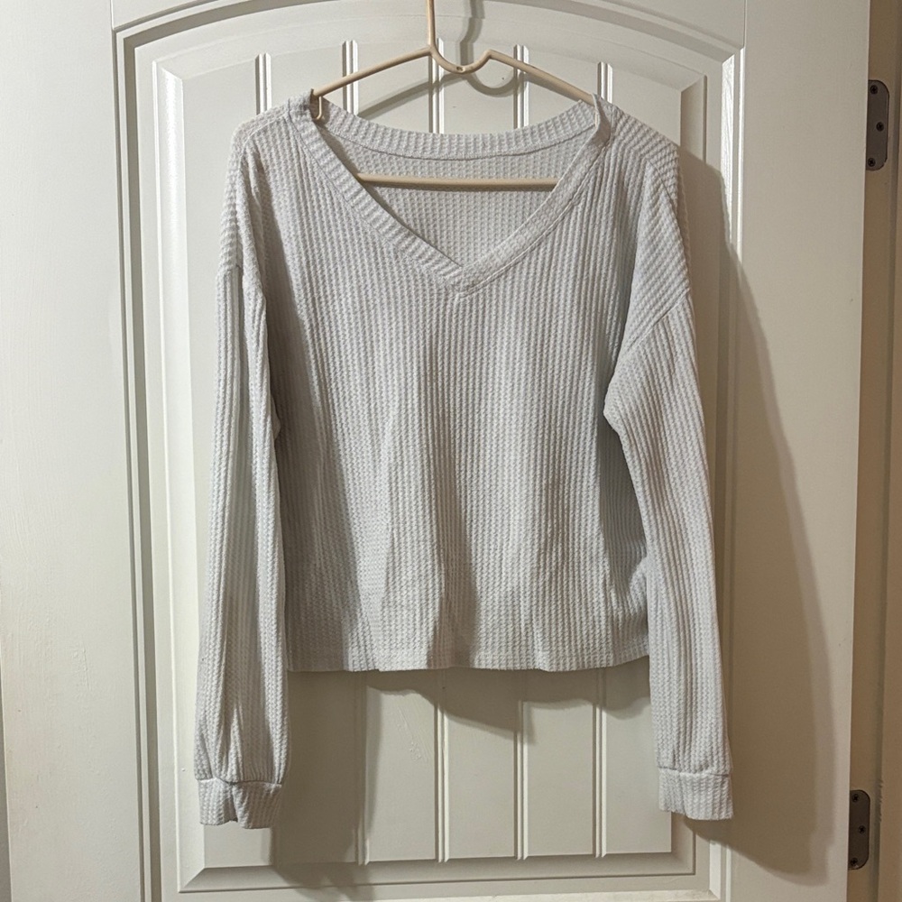 Aeropostale Cream V-Neck Ribbed Long Sleeve Top